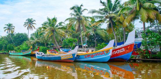 Krásy Indie, houseboat a pláže Keraly